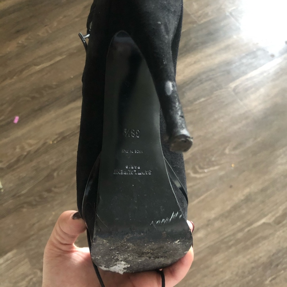 Shoes - Picture 4 of 6